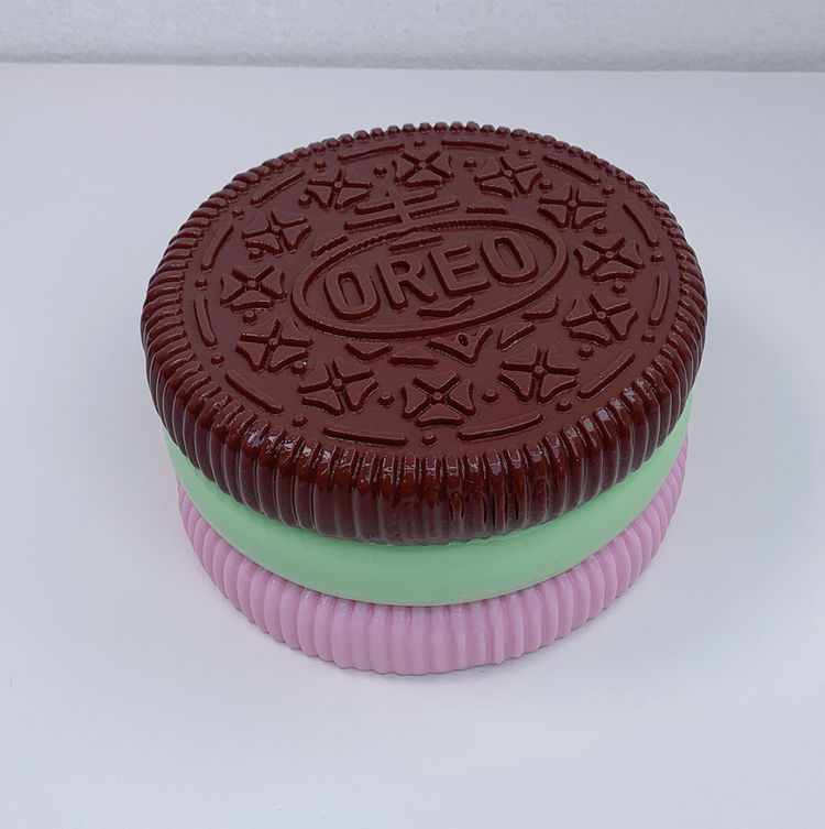 1600g Giant Oreo Squishy – FUFUSQUISHY